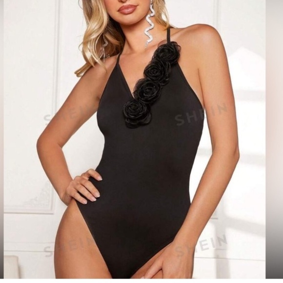 SHEIN Privé 1pc Stereo Flower Halter Neck Backless Bodysuit size L new - Picture 4 of 16